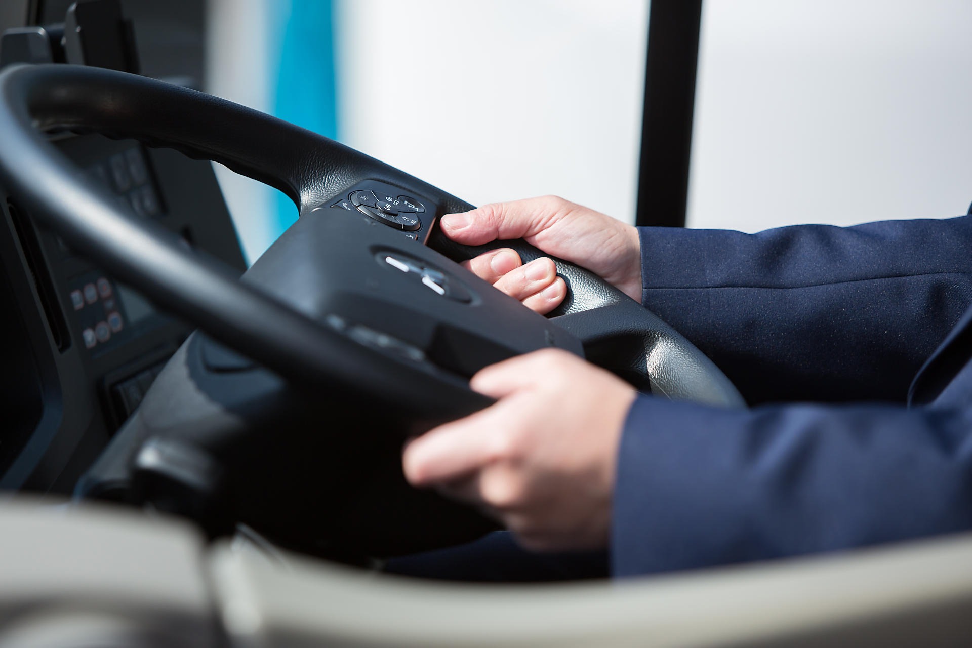 路線バス・貸切バス運転者の画像